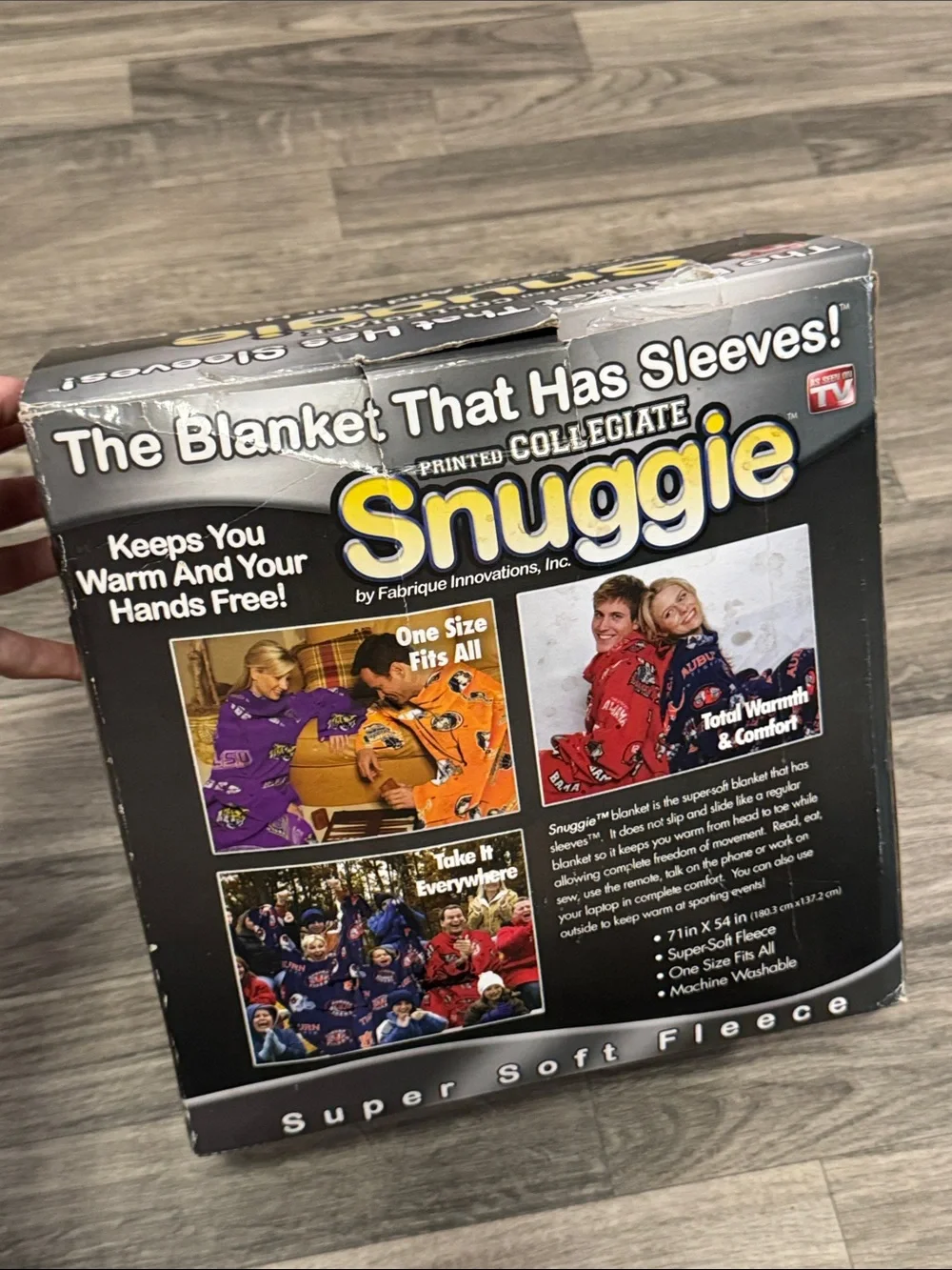 Alabama Printed Collegiate Snuggie with sleeves new in the original box